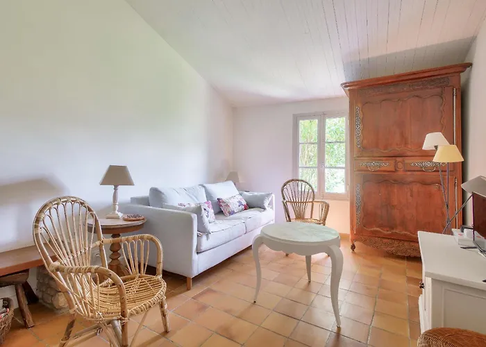 펜션 Loix- Ile De Re- Maison Pour 5 Loix