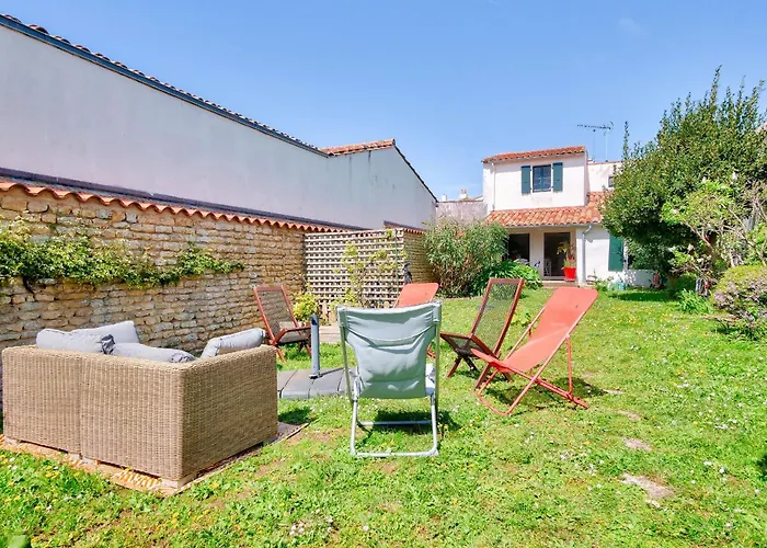 펜션 Loix- Ile De Re- Maison Pour 5 *